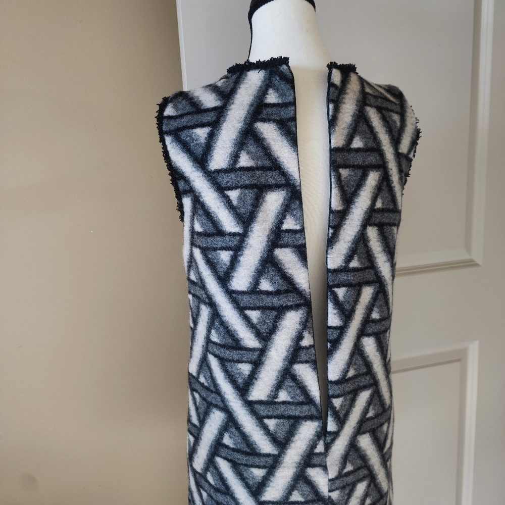 Wool Dress - Picture 4 of 10
